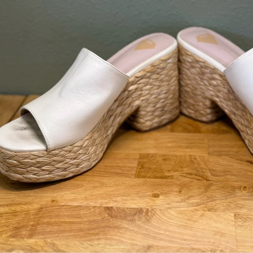 Mi.iM White Woven Platform Wedge Slides